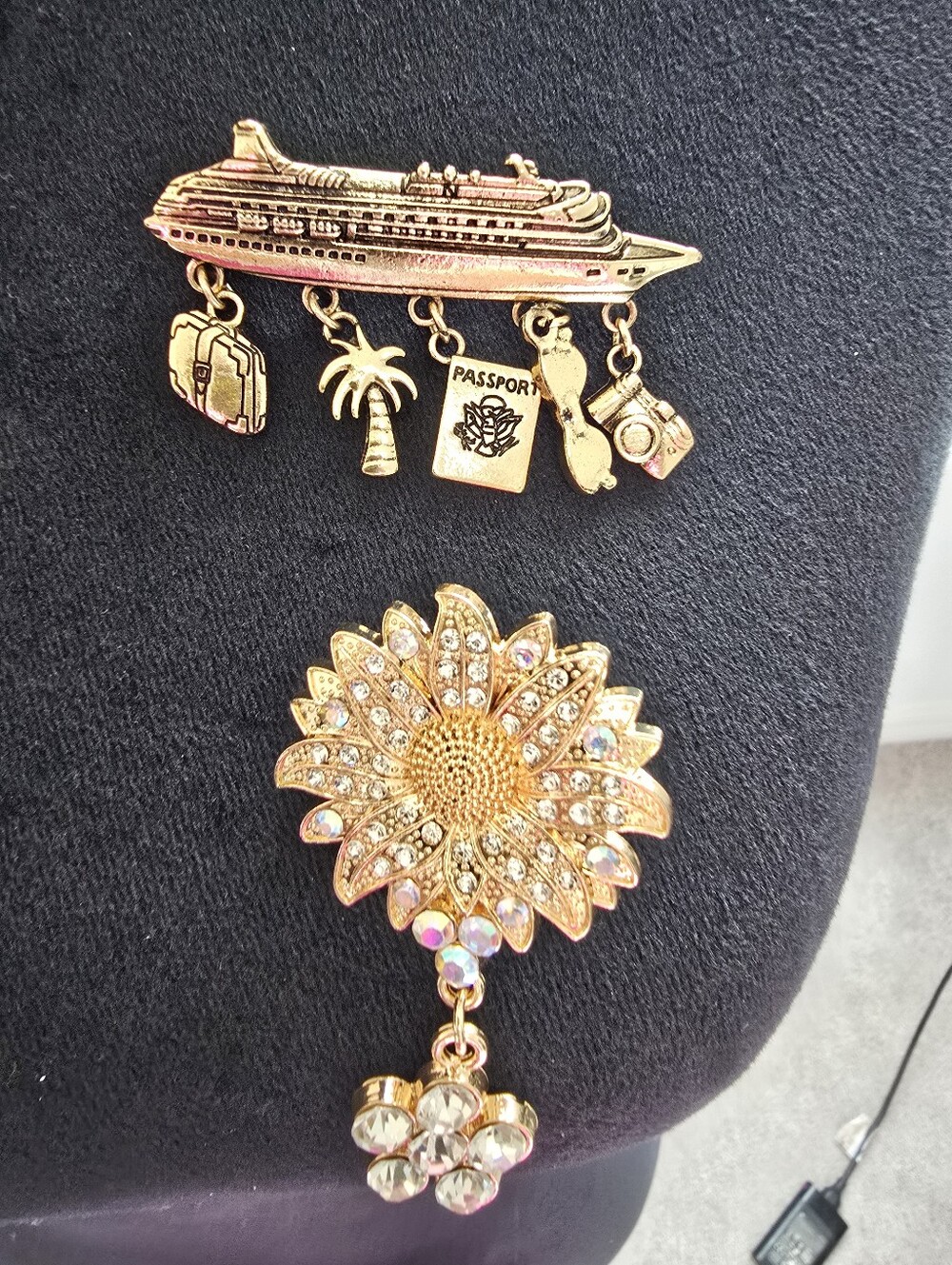 Gold Sunflower and Cruise Charm Brooch Set
